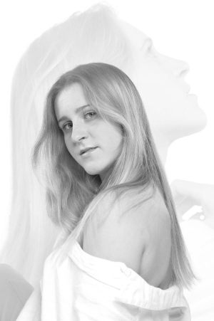 I miejsce Magdalena Kordela Magdalena Kordela, Kobieca delikatność  Feminine delicacy